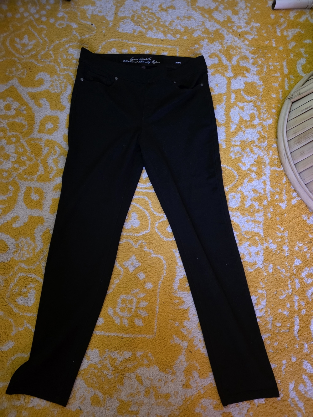 Gloria Vanderbilt Black Skinny Ponte Pants